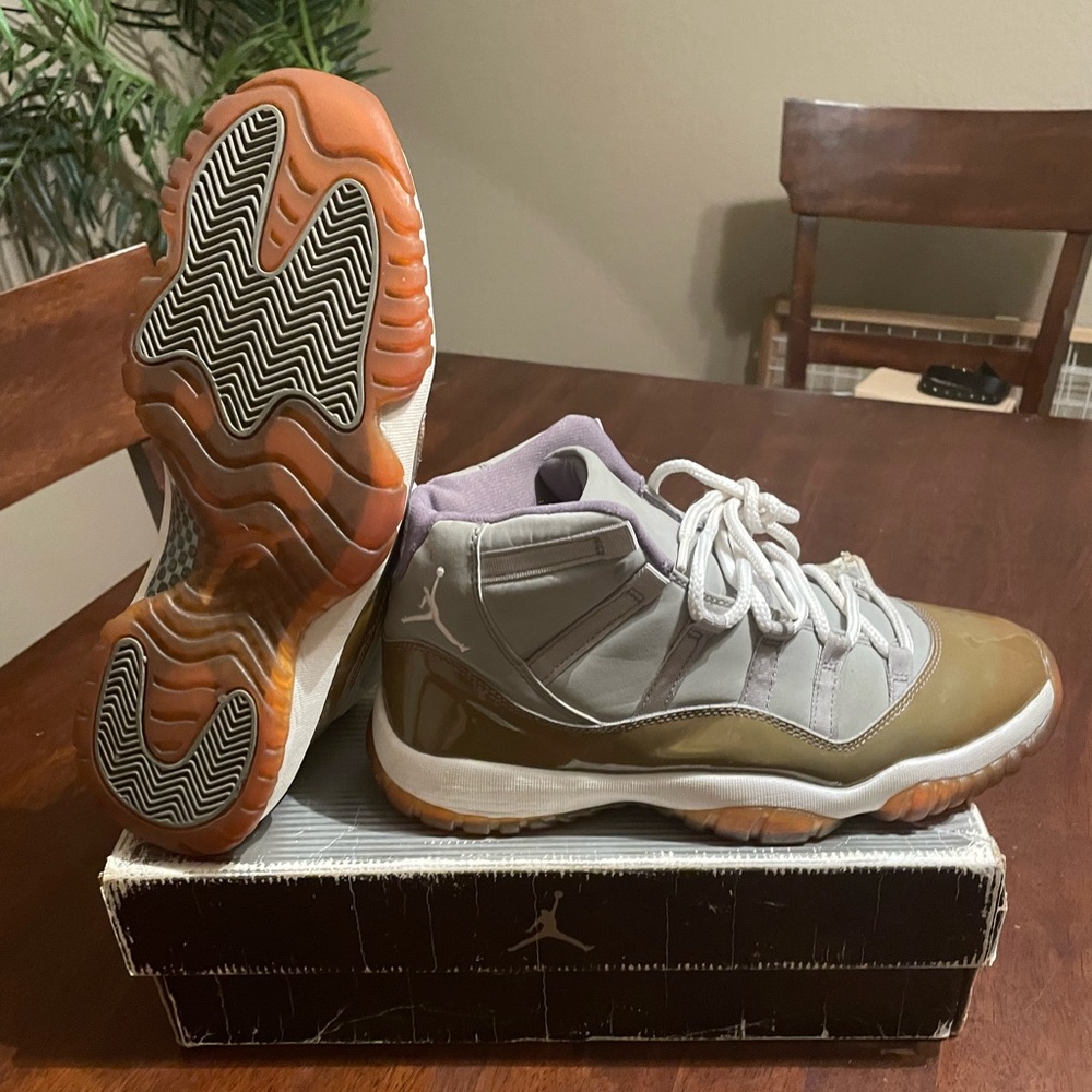 Jordan 11 “cool grey” OG 2000